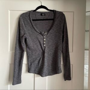 Vici long sleeve grey thermal